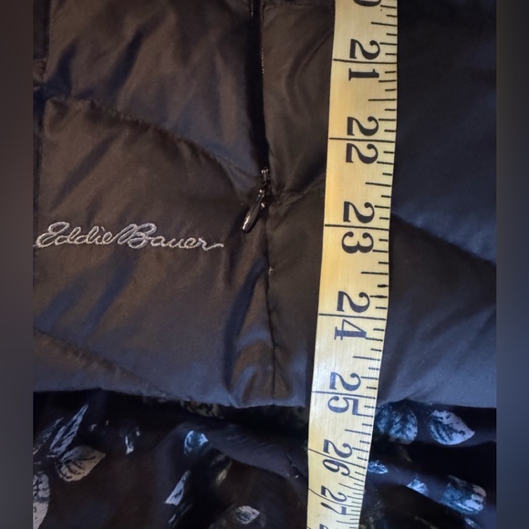 Eddie Bauer Women’s Black Puffer Jacket size X Small 80% Down Insulation - Picture 5 of 8